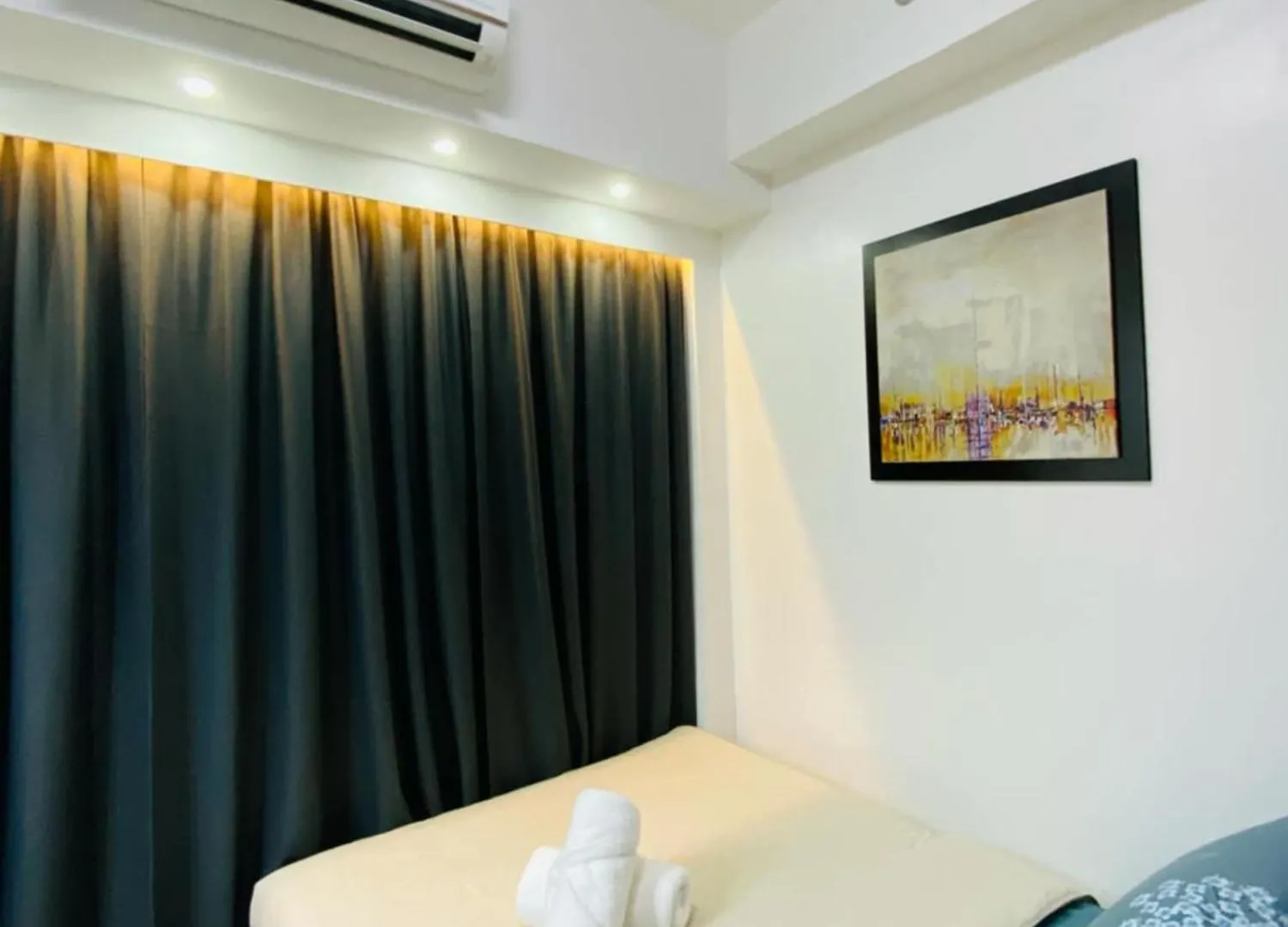 Makati Condominium Lush Residences Manila 3*,
